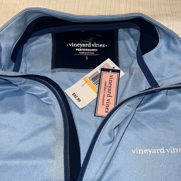 Vineyard Vines performance pullover - Picture 3 of 4